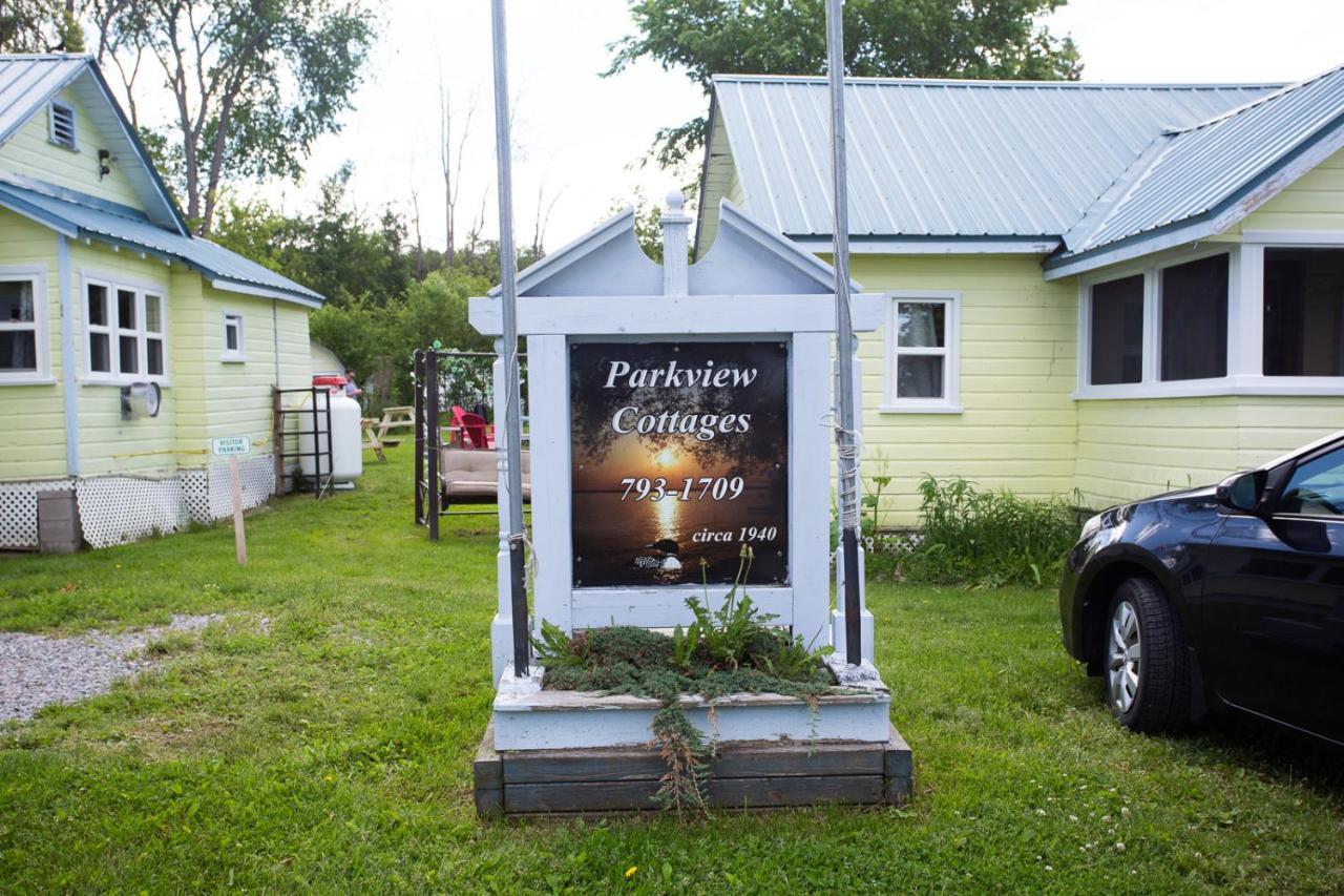 Fun Place With A Sandy Beach For Swimming, Boating, And Fishing, Featuring 3 Available Cabins Fenelon Falls Exteriör bild